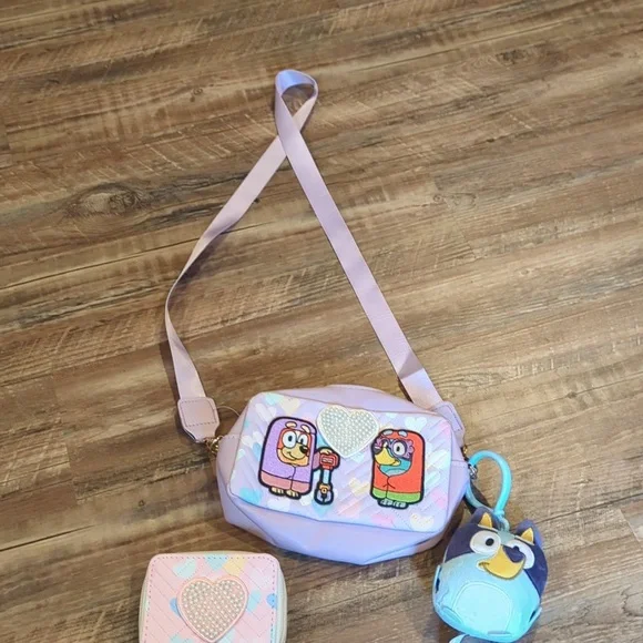 Bluey Across The Body Bag With Bag Charm With Matching Wallet - Picture 6 of 10